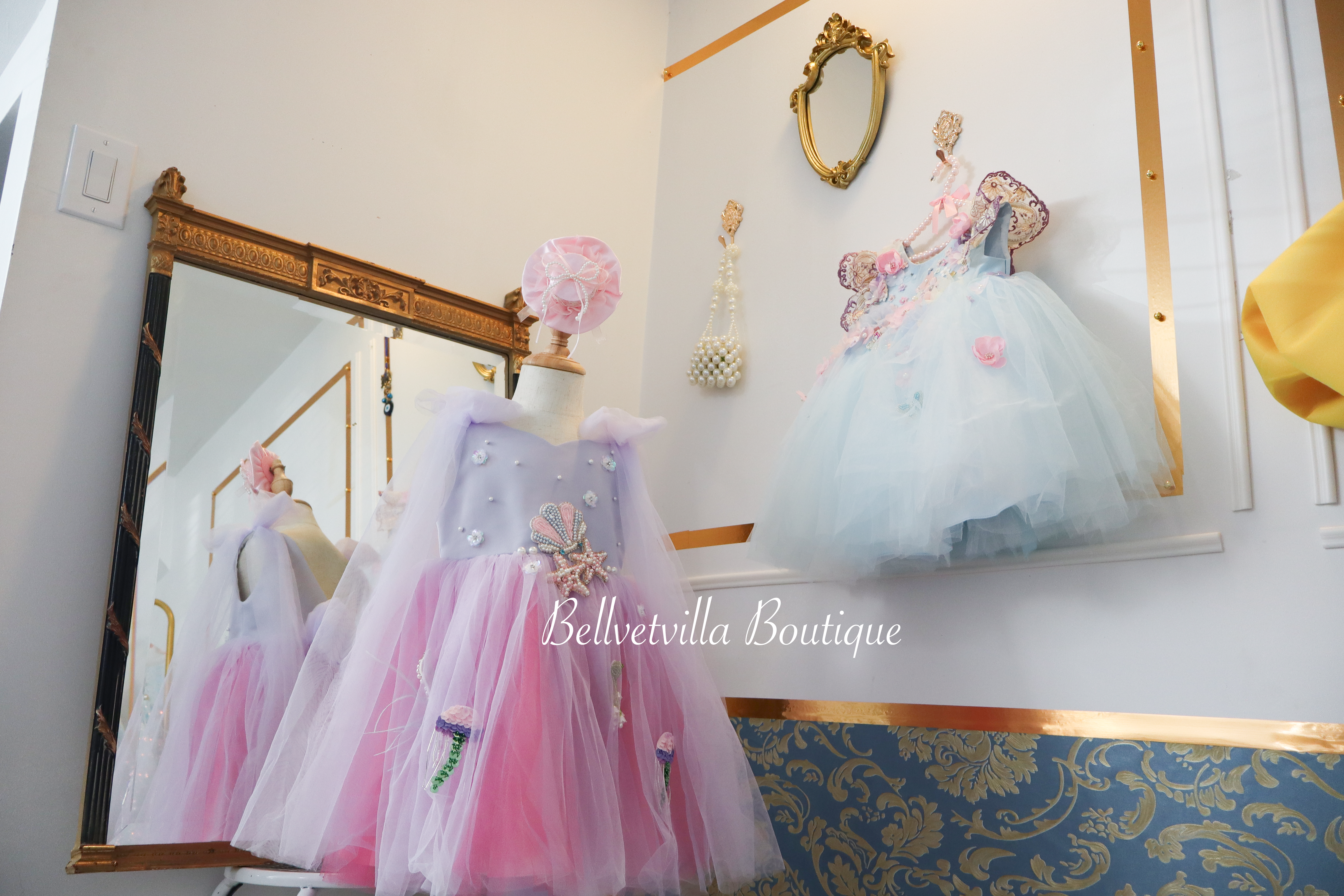 Featured frock